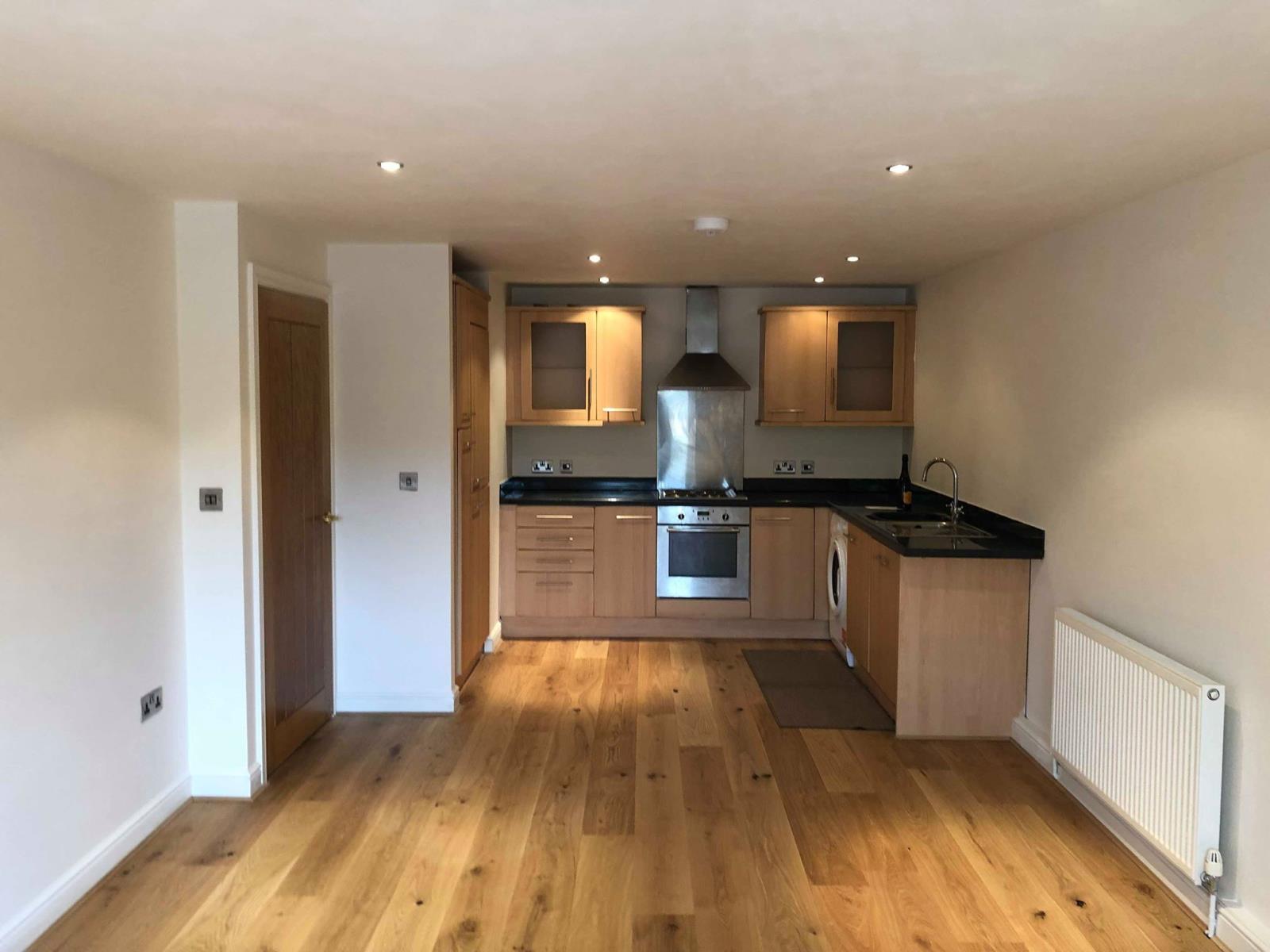 Apartment 3 The Oakes, Holmfirth, HD9 3TX