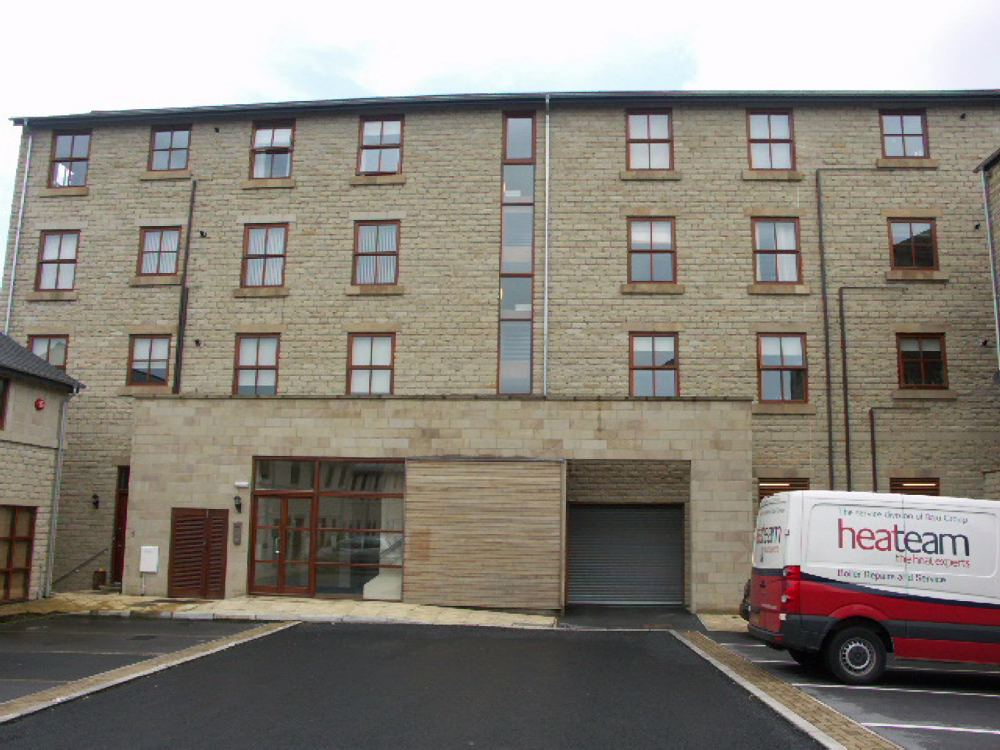 Lower Sunny Bank Court, Holmfirth