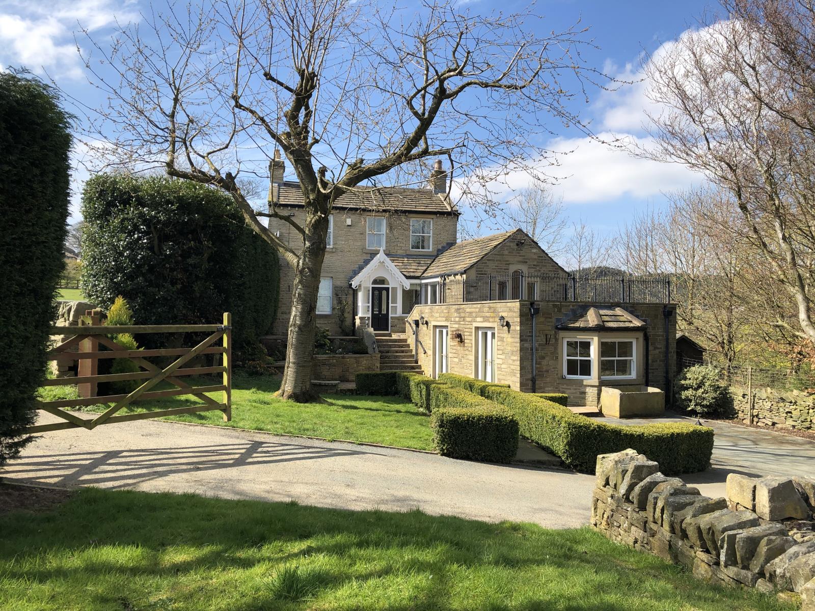 Melbourne Cottage, Hill Lane, Upperthong, HD9 3UY