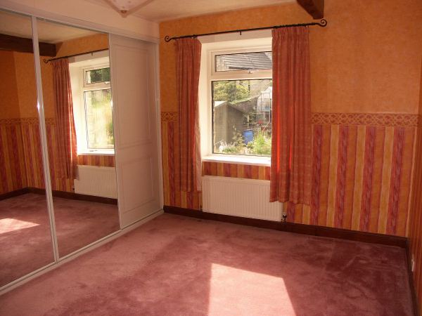 26 Meltham Mills Road, Holmfirth