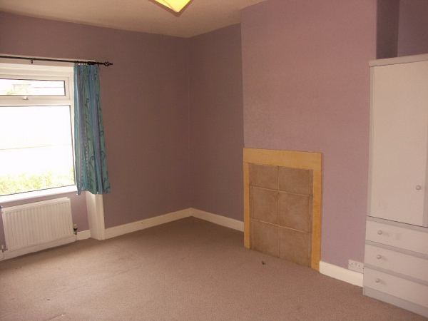 26 Meltham Mills Road, Holmfirth