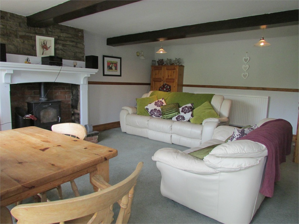 55 Underbank Old Road, Holmfirth, HD9 1AS