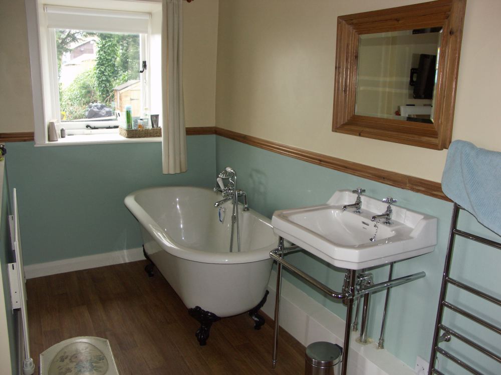 55 Underbank Old Road, Holmfirth, HD9 1AS