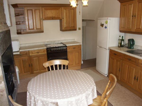 107 Mill Moor Road, Meltham, HD9 5JB