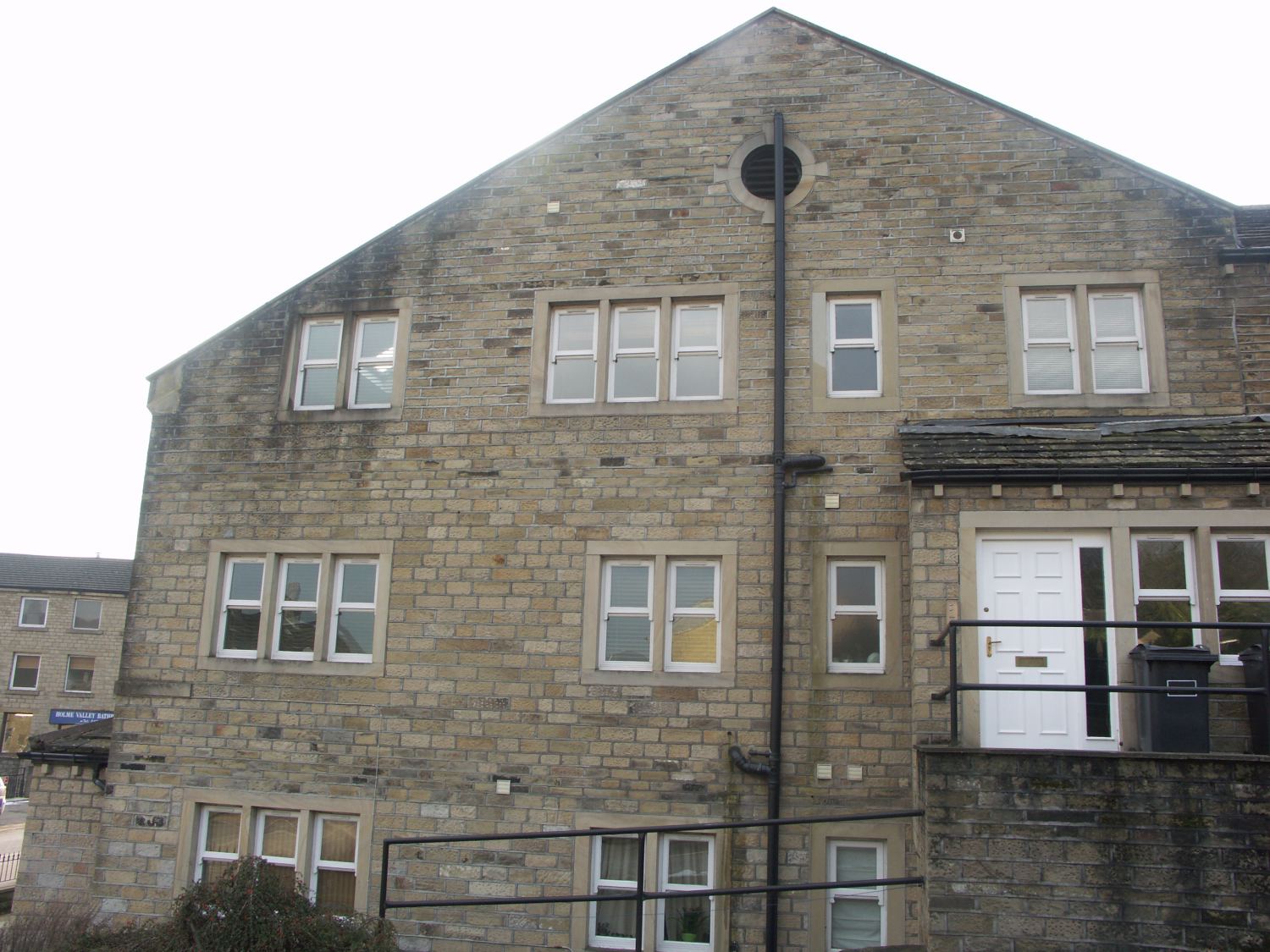 Apt 7 The Oaks, Huddersfield Road, Thongsbridge, Holmfirth HD9