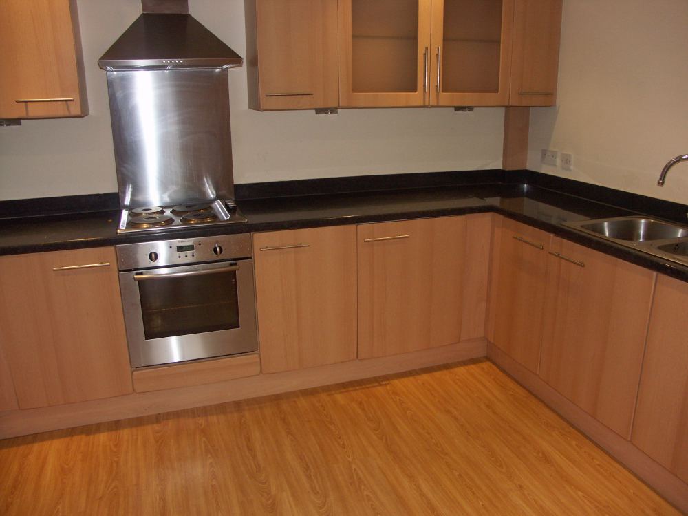Apt 7 The Oaks, Huddersfield Road, Thongsbridge, Holmfirth HD9