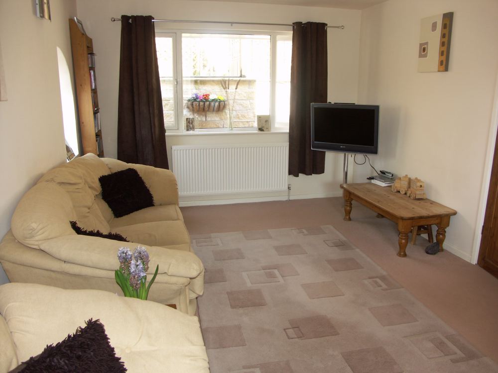 108 Ridings Field, Brockholes, HD9 7BG