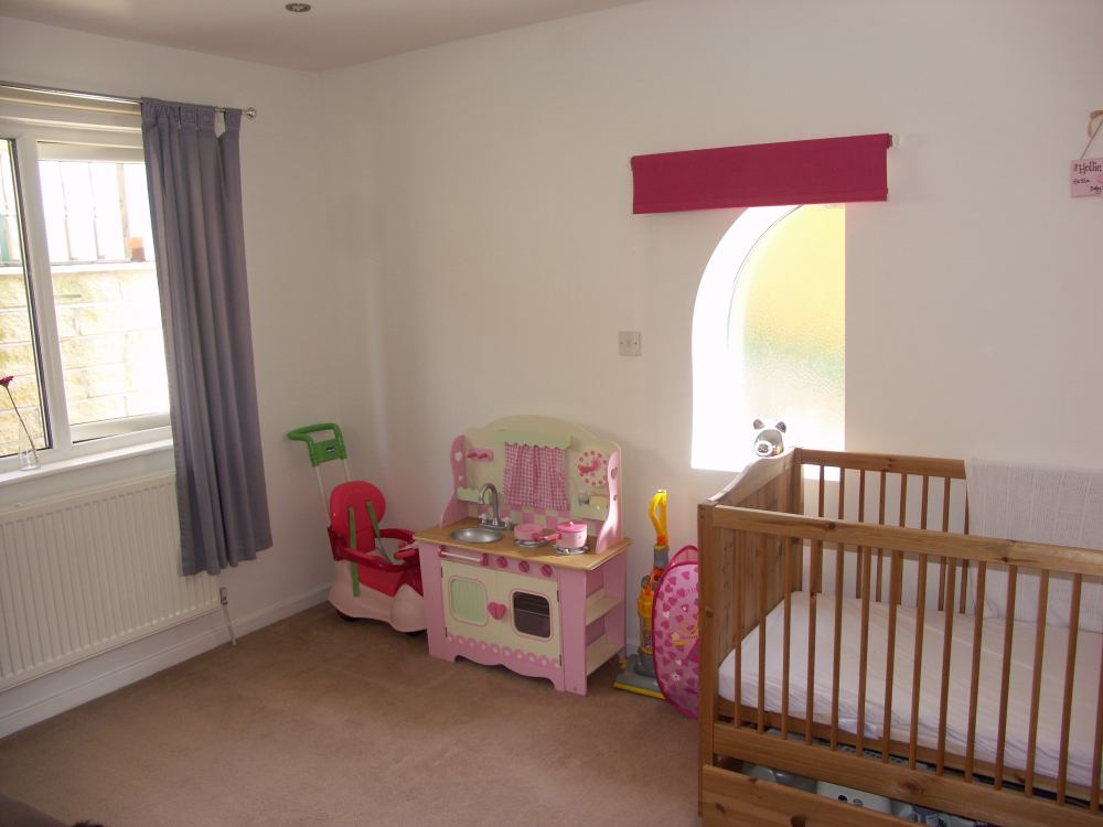 108 Ridings Field, Brockholes, HD9 7BG