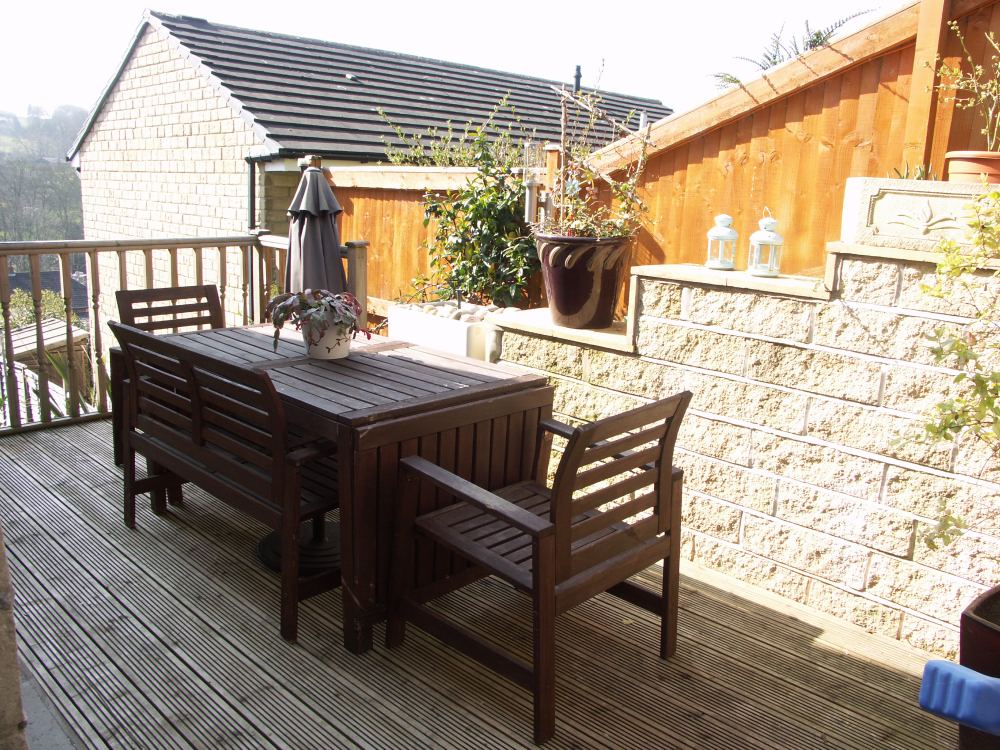 108 Ridings Field, Brockholes, HD9 7BG