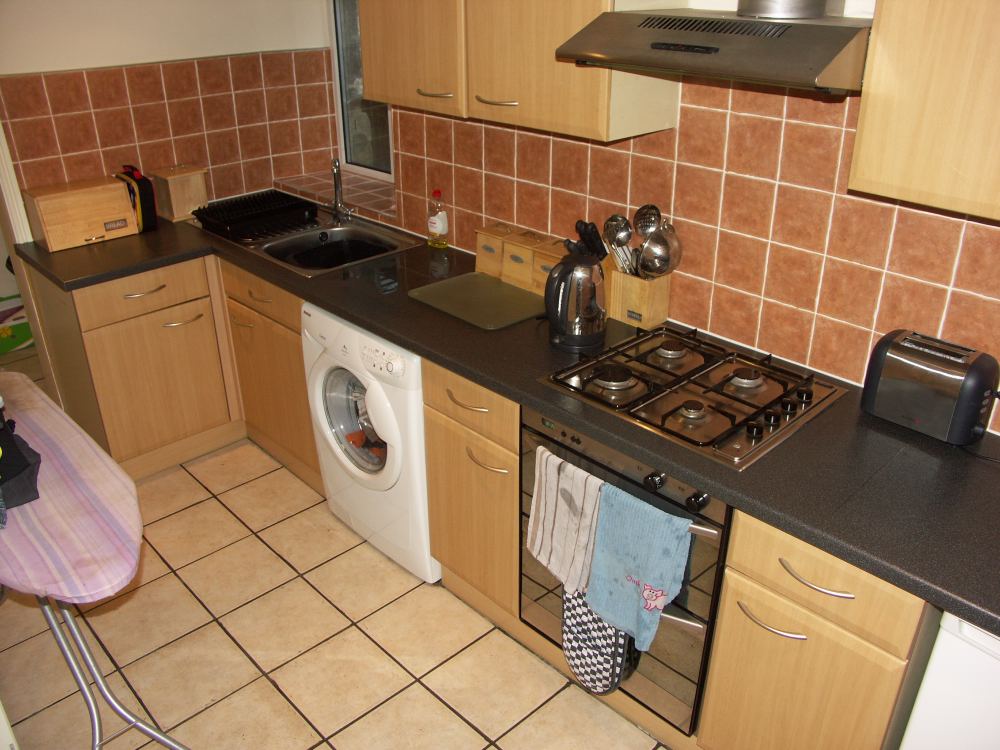 10 Bradshaw Road, Honley