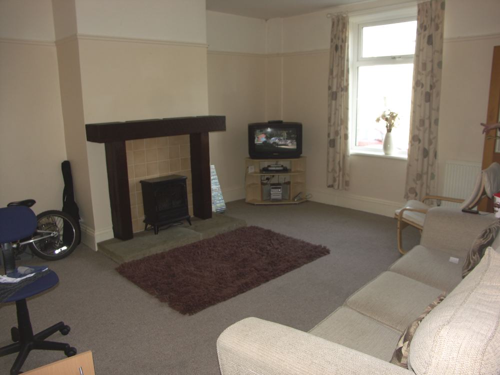 10 Bradshaw Road, Honley