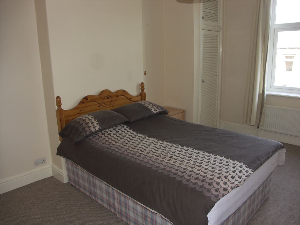 10 Bradshaw Road, Honley