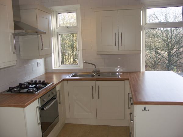 127 Meltham Road, Huddersfield HD4 7BG