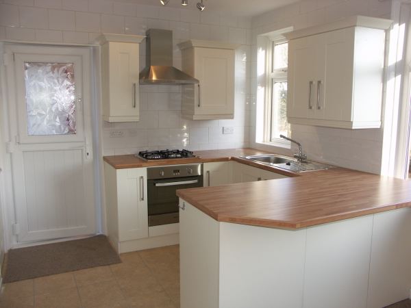 127 Meltham Road, Huddersfield HD4 7BG