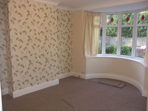 127 Meltham Road, Huddersfield HD4 7BG