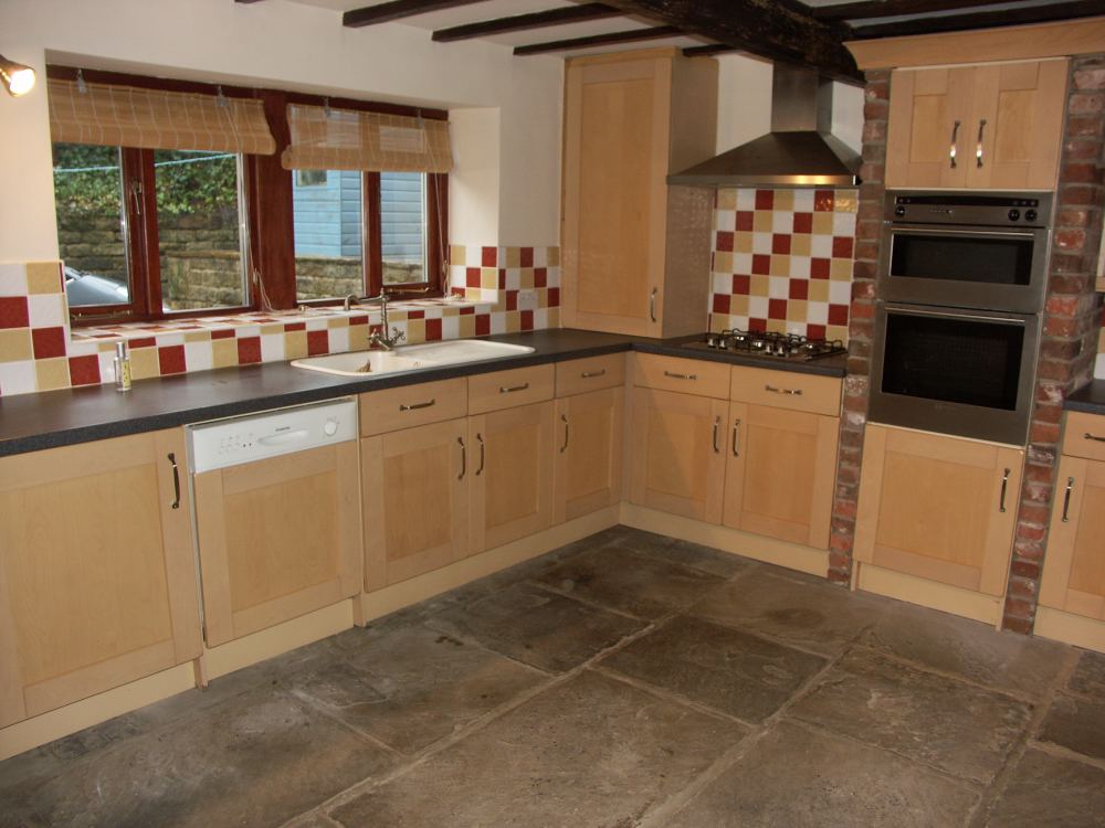 22 St Georges Road, Scholes, Holmfirth, HD9 1UQ
