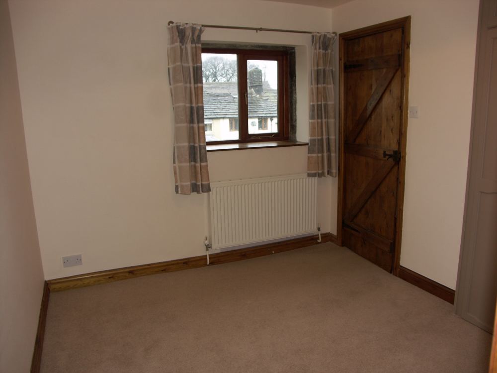22 St Georges Road, Scholes, Holmfirth, HD9 1UQ