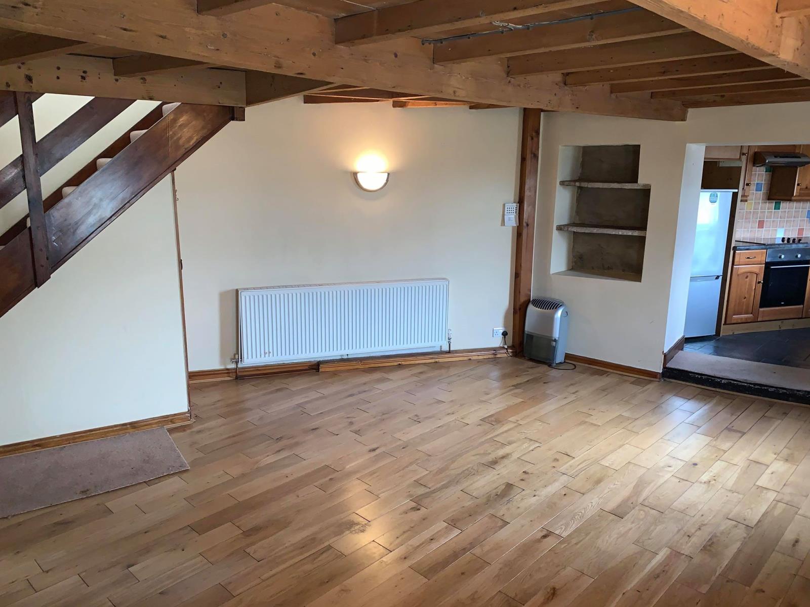 271 Dunford Road, Holmfirth, HD9 2RR