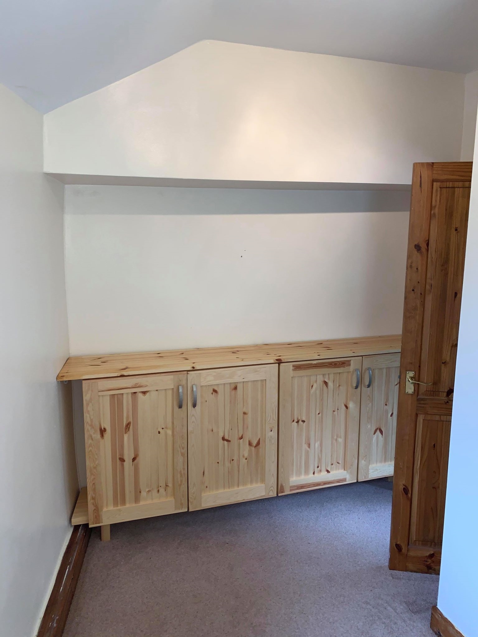 271 Dunford Road, Holmfirth, HD9 2RR