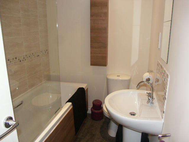 3 Botany Lane, Lepton, HD8 0NE