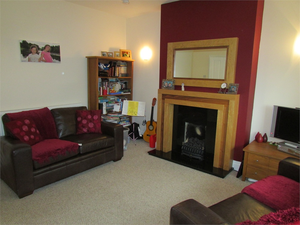 41 New Road, Netherthong, Holmfirth, HD9 3XX