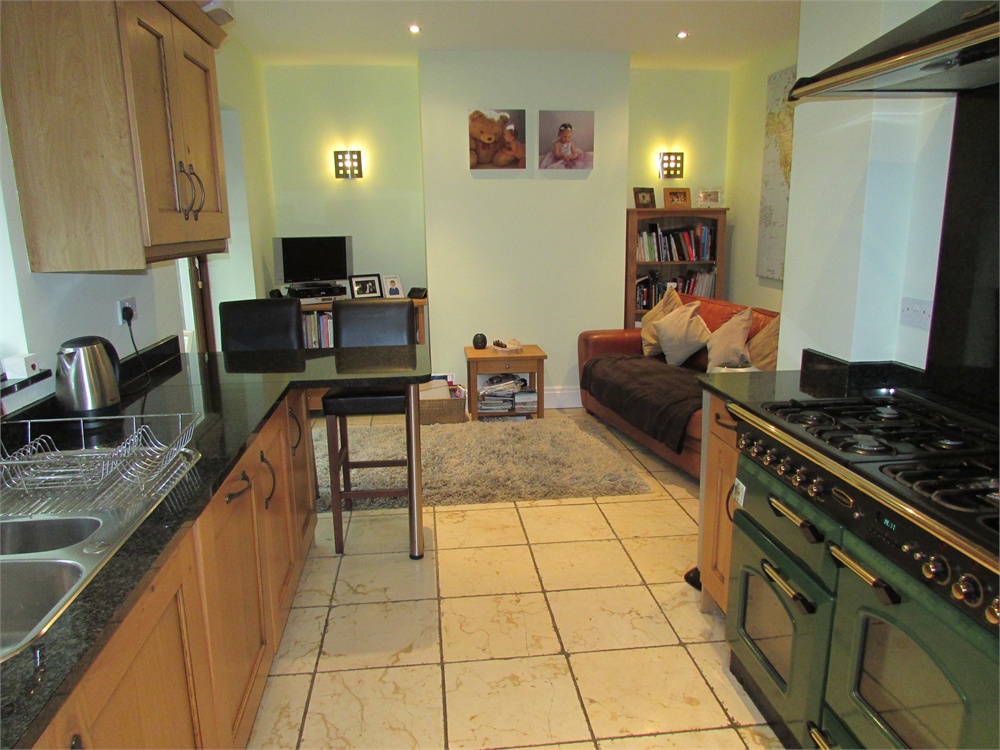 41 New Road, Netherthong, Holmfirth, HD9 3XX