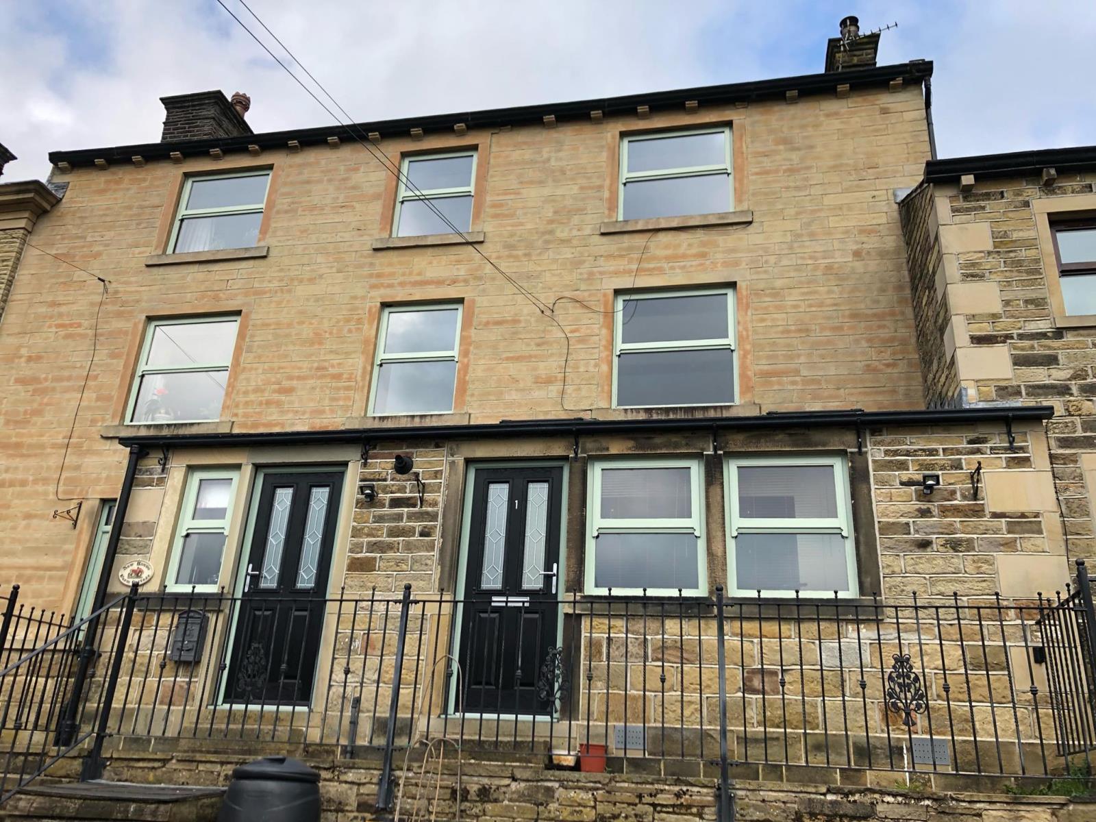 1 New House Farm, Shaw Lane, Hinchliffe Mill HD9 2PY