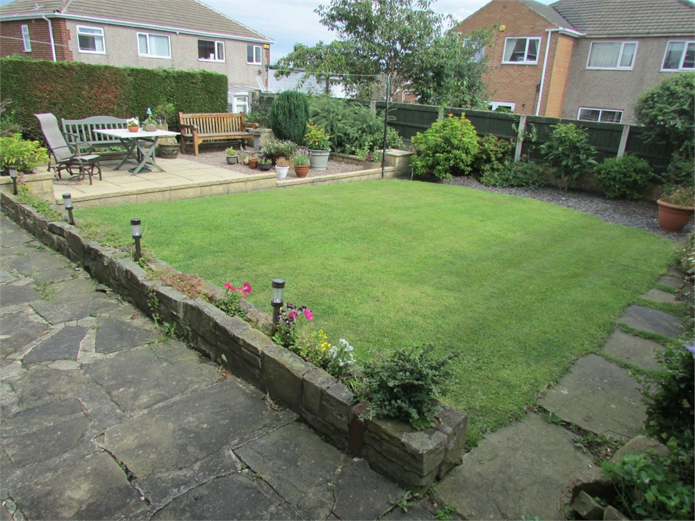 1 Rydal Drive, Huddersfield