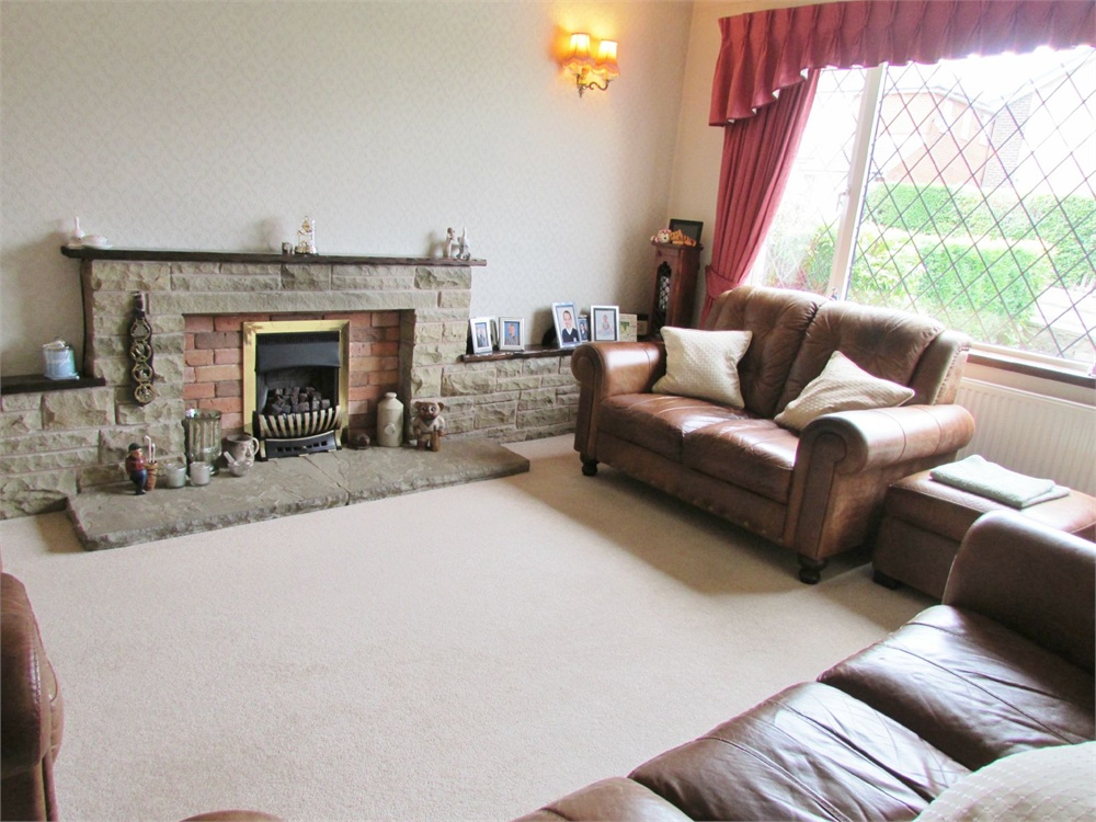 1 Rydal Drive, Huddersfield