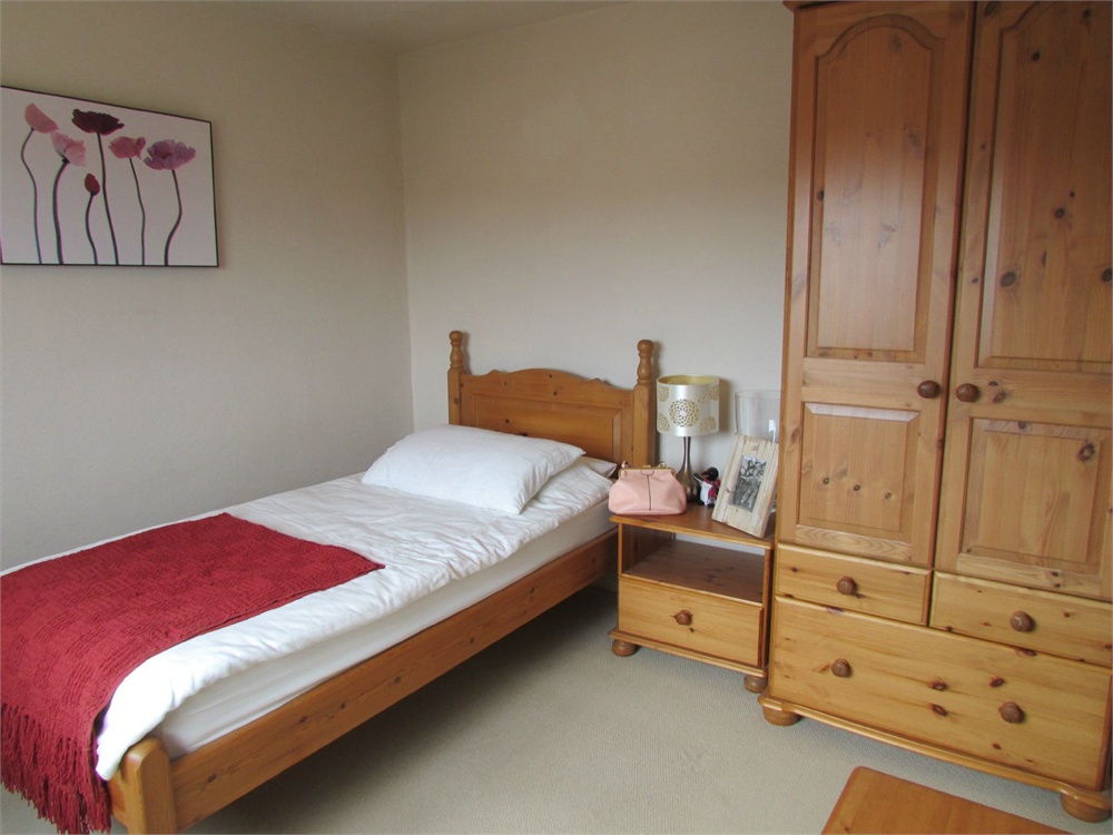 1 Rydal Drive, Huddersfield