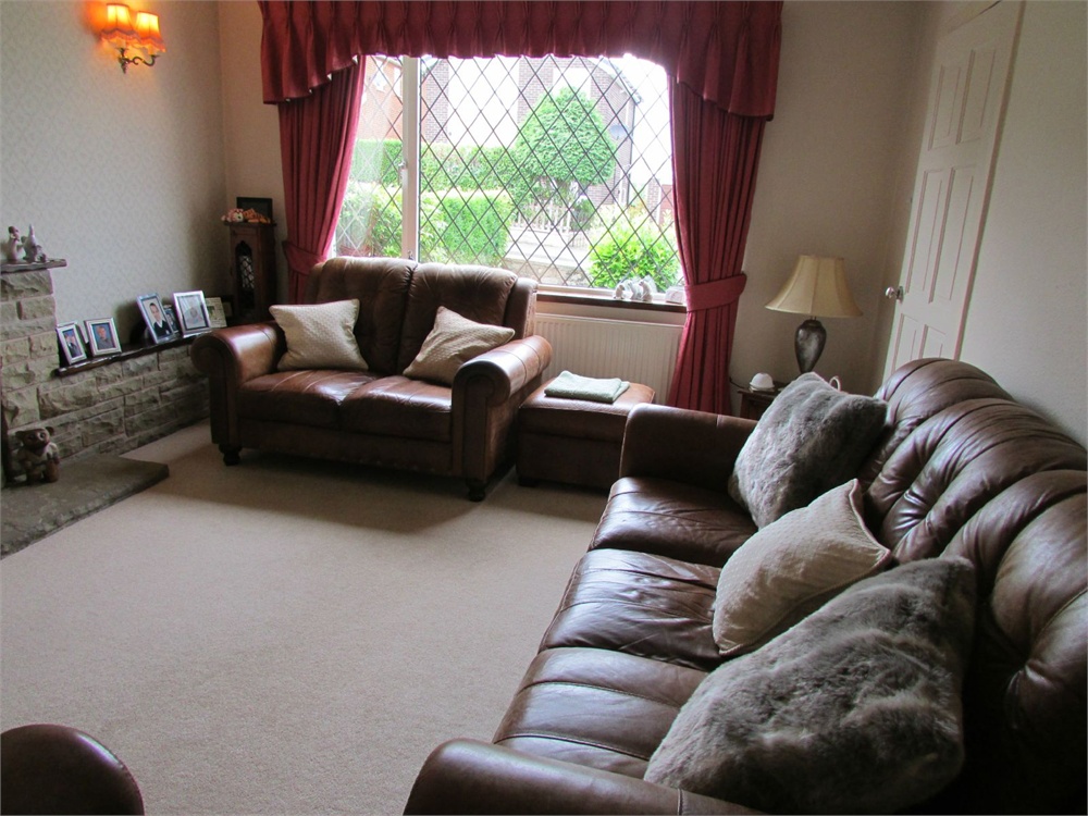1 Rydal Drive, Huddersfield