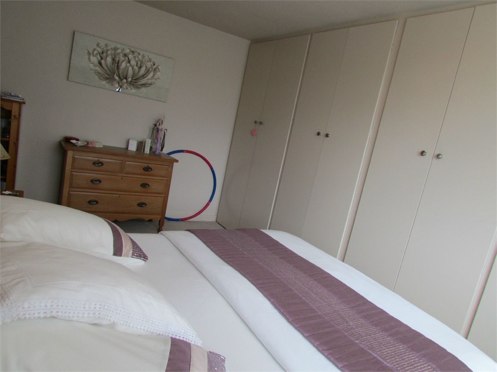 1 Rydal Drive, Huddersfield