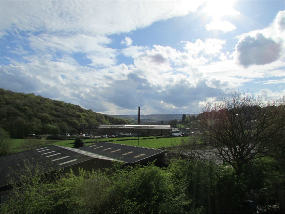 24A Victoria Mills, Holmfirth, HD9 2TP