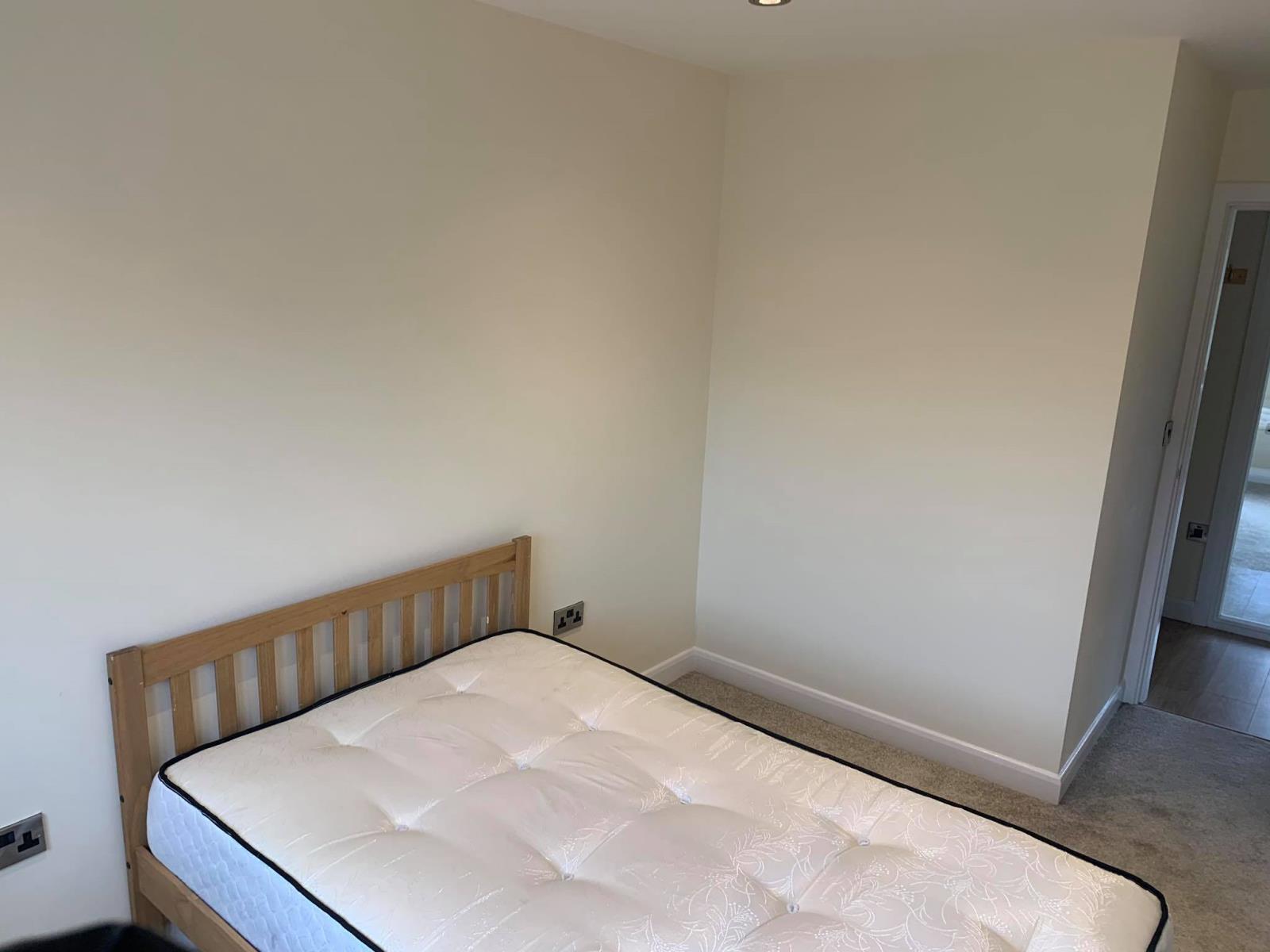 24A Victoria Mills, Holmfirth, HD9 2TP