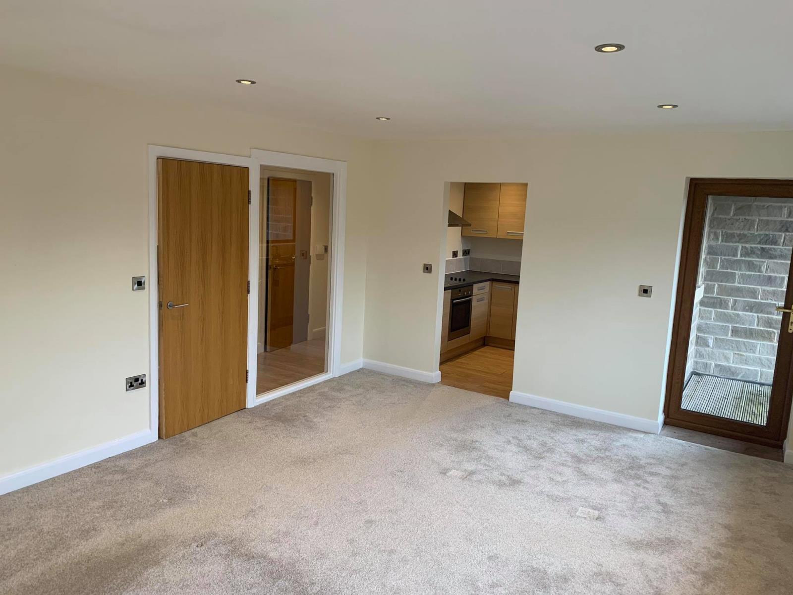 24A Victoria Mills, Holmfirth, HD9 2TP