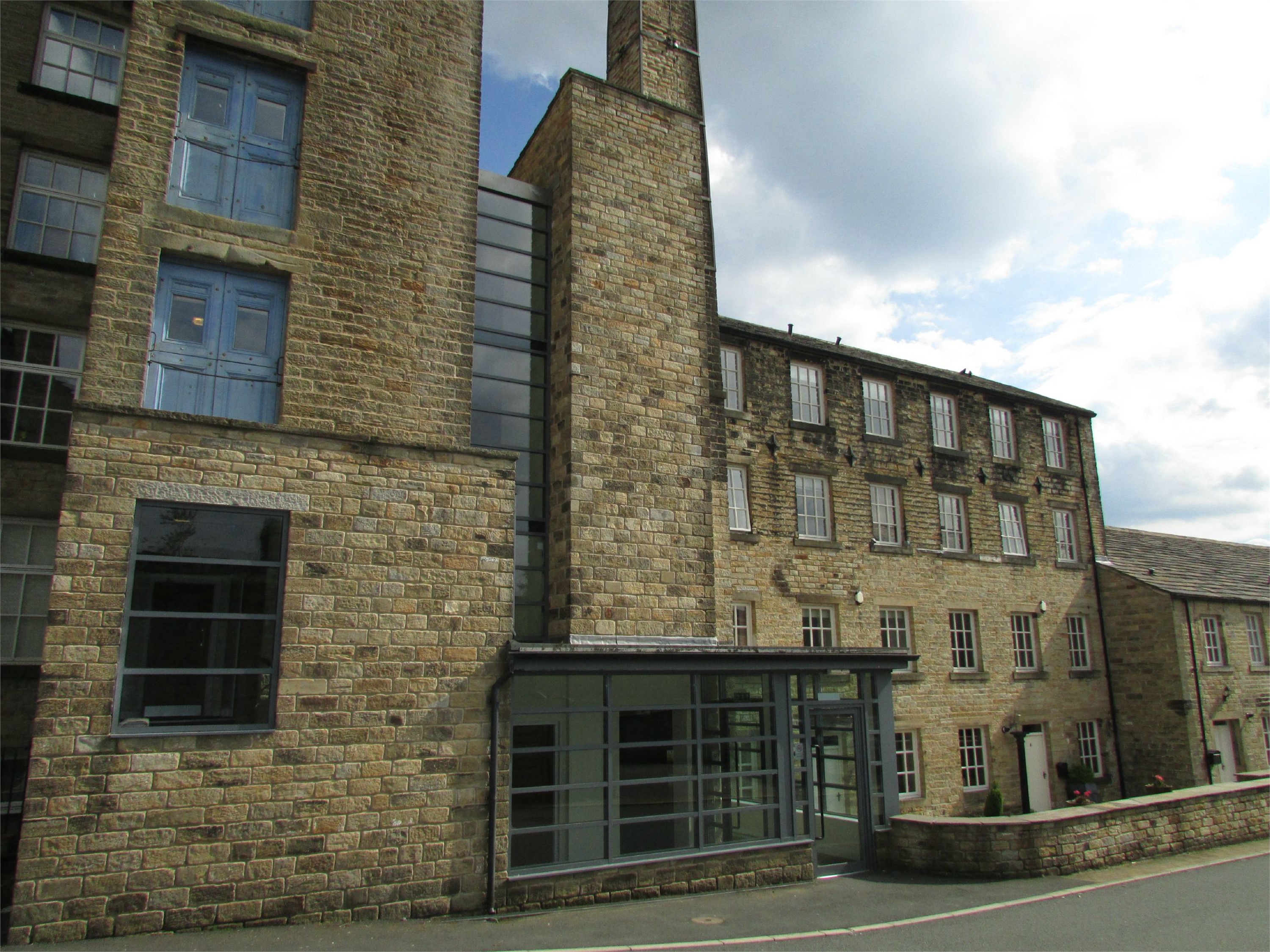 23 Upper Sunny Bank Mews, Meltham, Holmfirth, HD9 5AA
