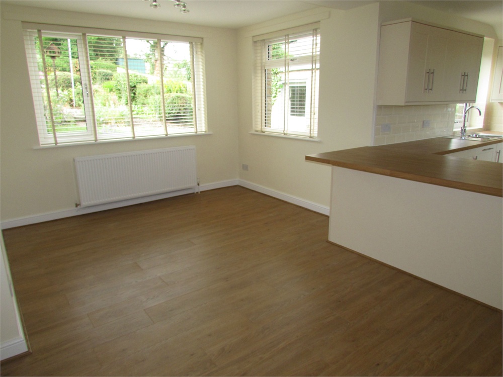 Marcliff, Cartworth Road, Holmfirth, HD9 2RQ