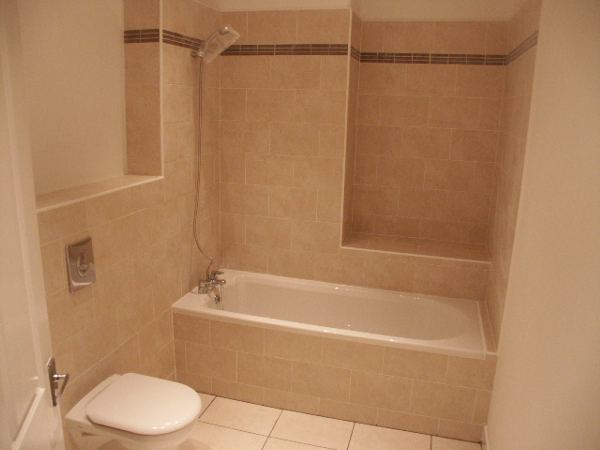 69 Wakefield Road, Huddersfield, HD8 0BG