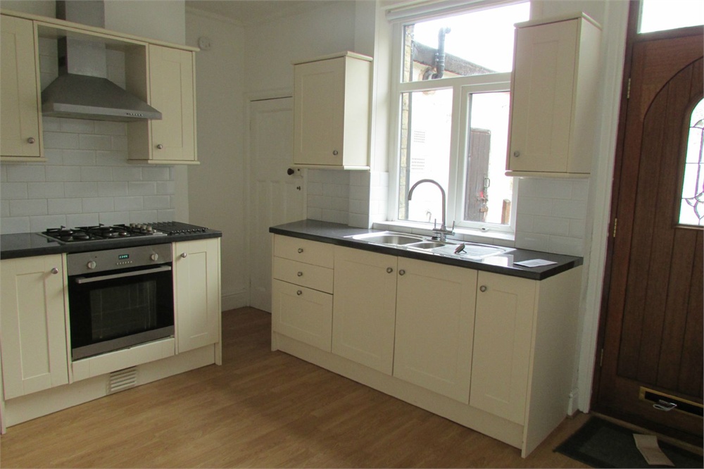 47 Birkhouse Road, Bailif Bridge, Huddersfield