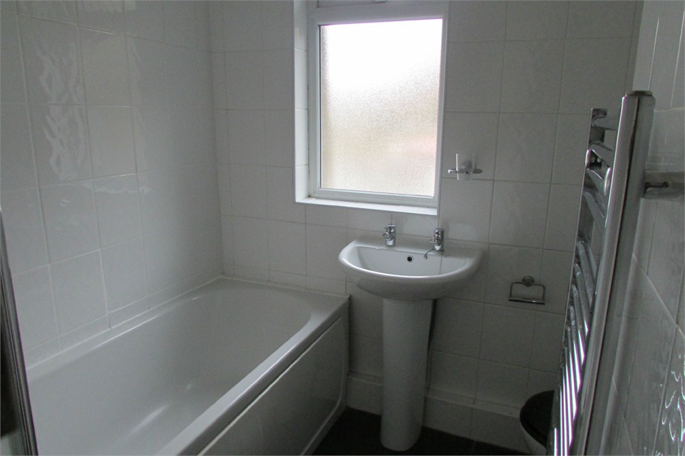 47 Birkhouse Road, Bailif Bridge, Huddersfield