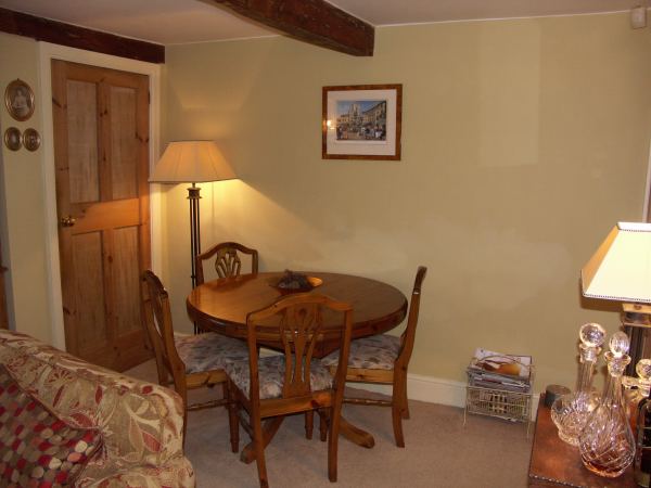 44 Upper Oldfield, Honley, HD9 6RL
