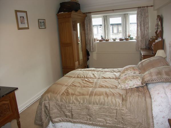 44 Upper Oldfield, Honley, HD9 6RL