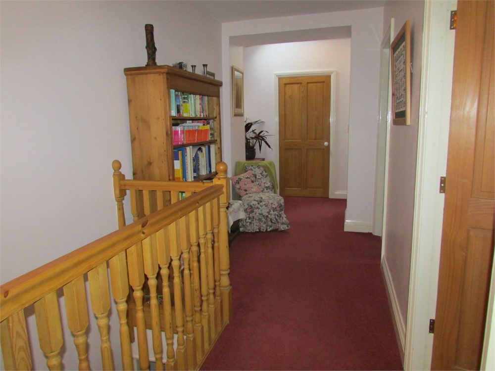 2 Timinets, Honley