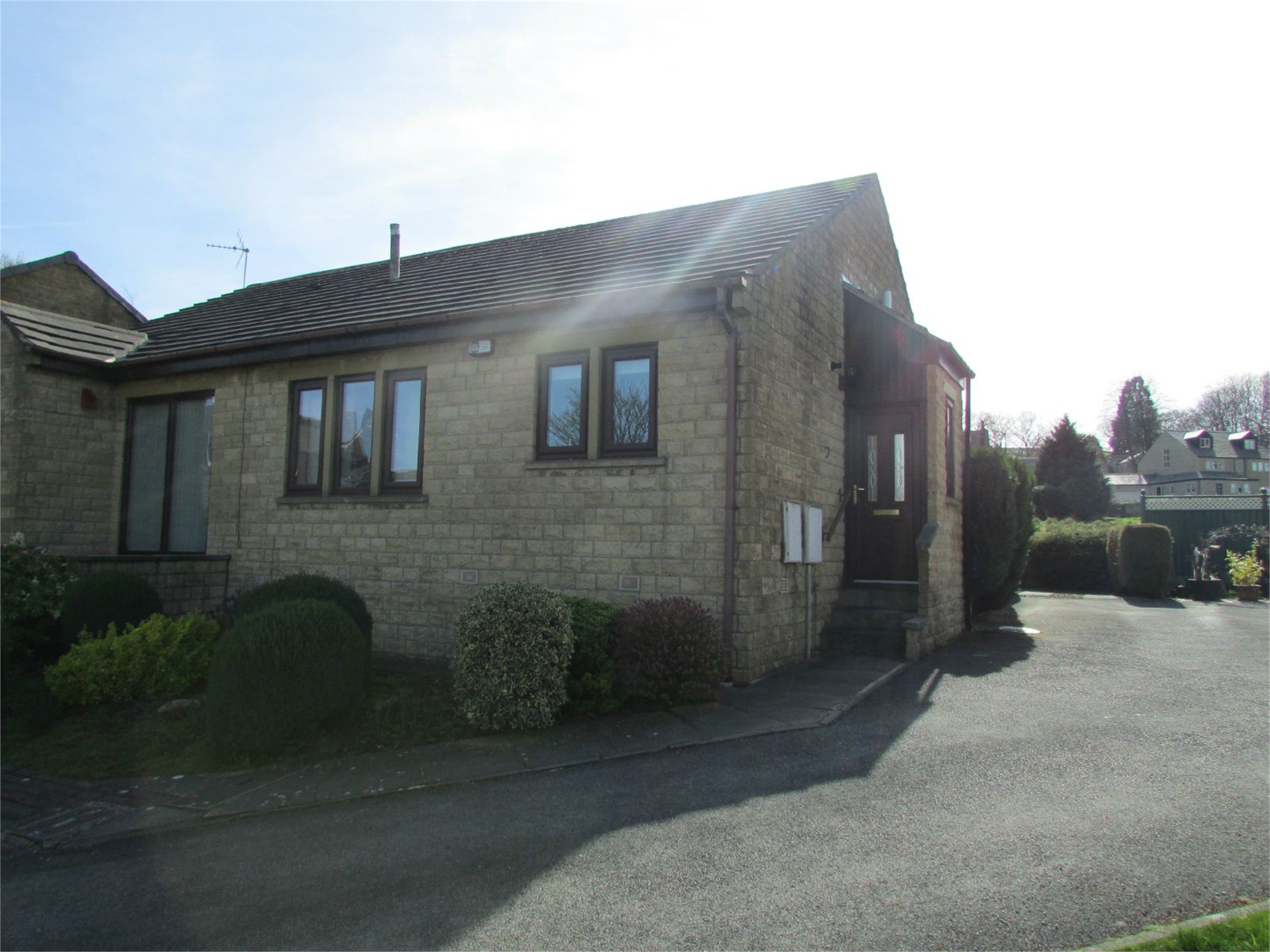 14 Mile End, Meltham