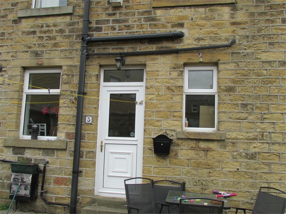 5 Meltham Road, Holmfirth, HD9 6DP
