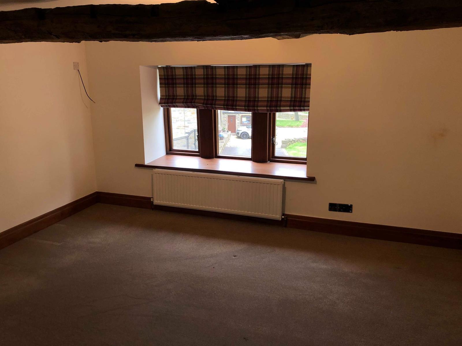 26 Victoria Street, Holmfirth, HD9 7DE
