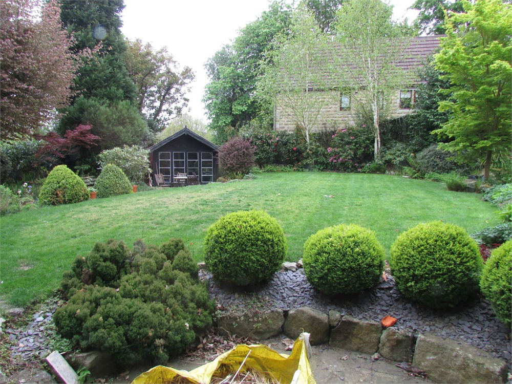Far Bank House, 62 Far Banks, Honley HD9 6NW
