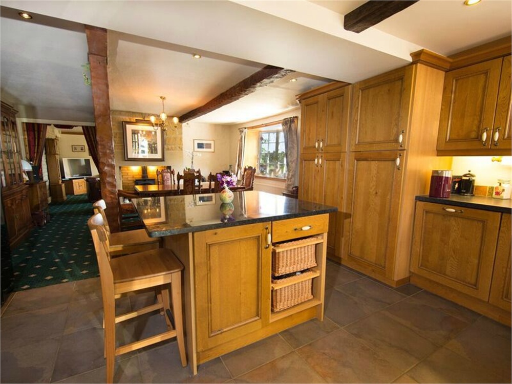 90-92 Totties Lane, Holmfirth HD9 1UJ