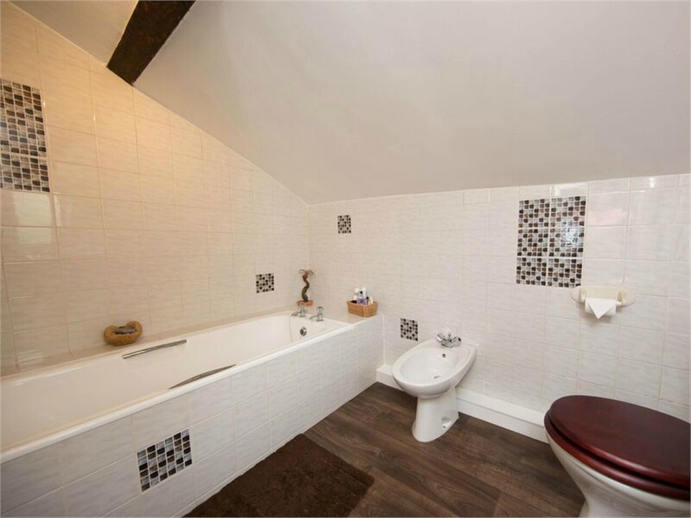 90-92 Totties Lane, Holmfirth HD9 1UJ