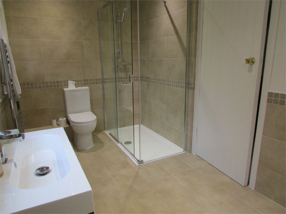 330 Birkby Road, Birkby, Huddersfield, HD2 2DB